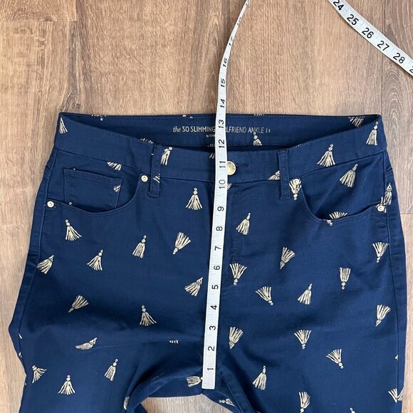 Chico's Navy So Slimming Gold Tassel Girlfriend Ankle Pants Sz 8 - Picture 6 of 13